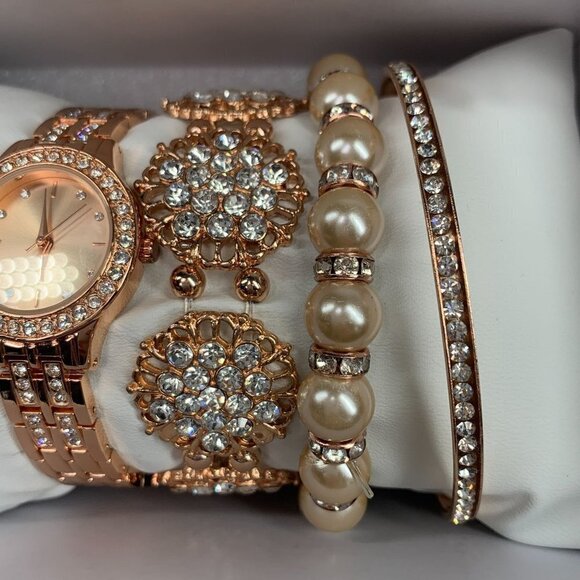Rose Gold Tone Crystal Watch & Bracelet Gift Set New In Gift Box NWT - Picture 6 of 8
